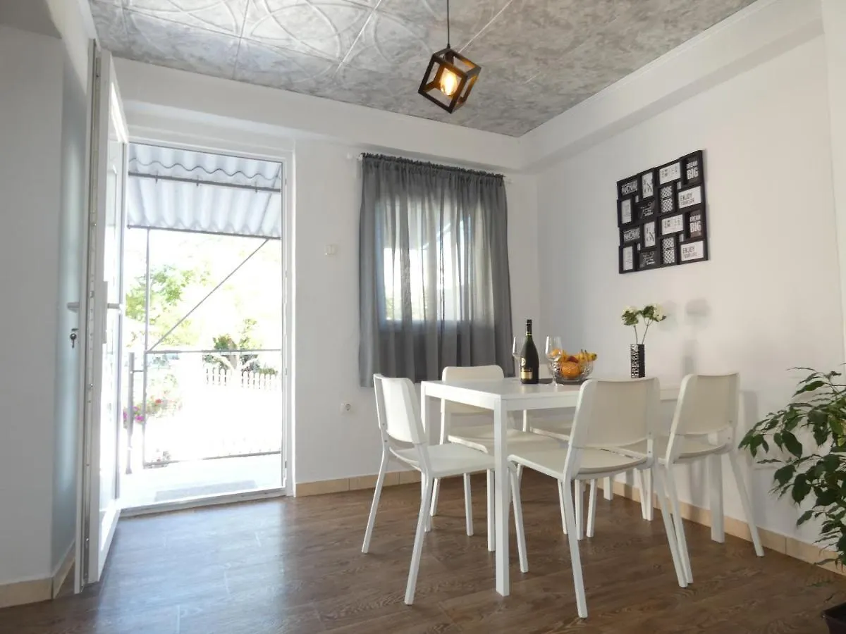 Holiday House Sia Jasenice  0*, Jasenice (Zadar) Croatia